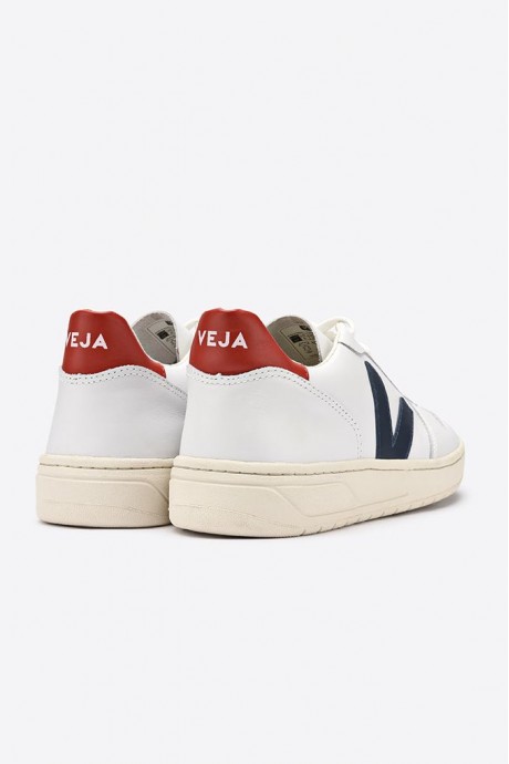 Basket V10 Leather Extra White Nautico Pekin Veja