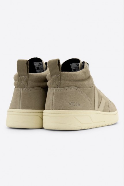 Roraima Suede Dune Almond Veja