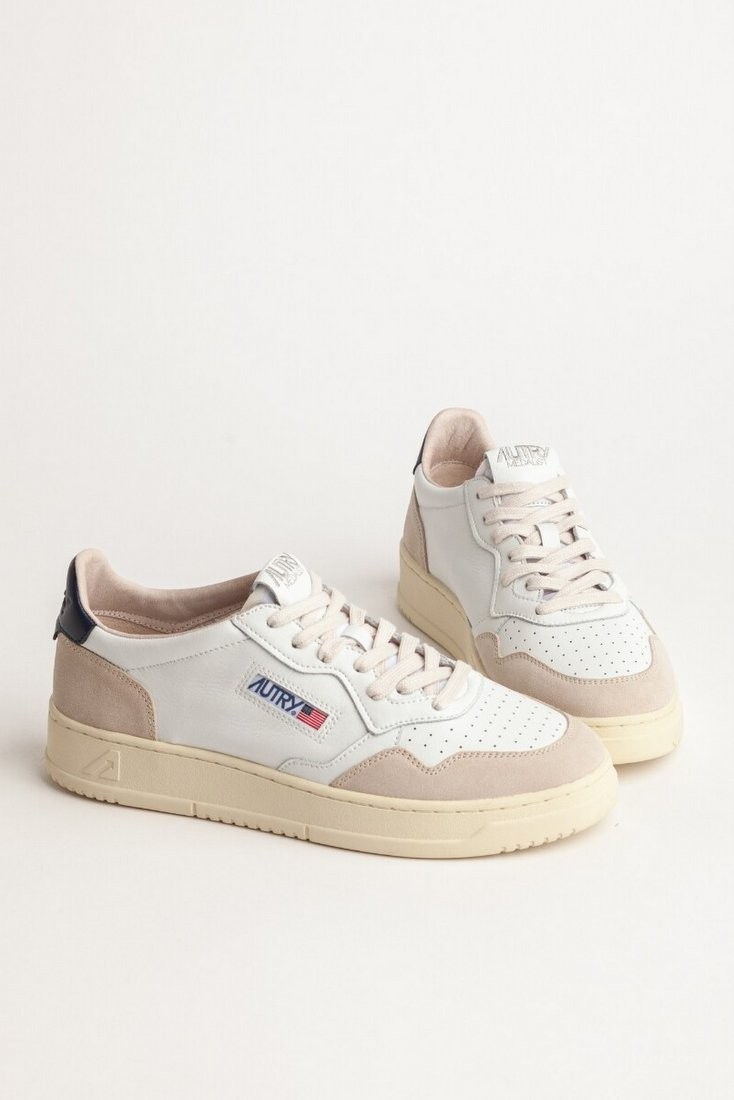 Basket Medalist Low Leather / Suede  White / Blue Autry