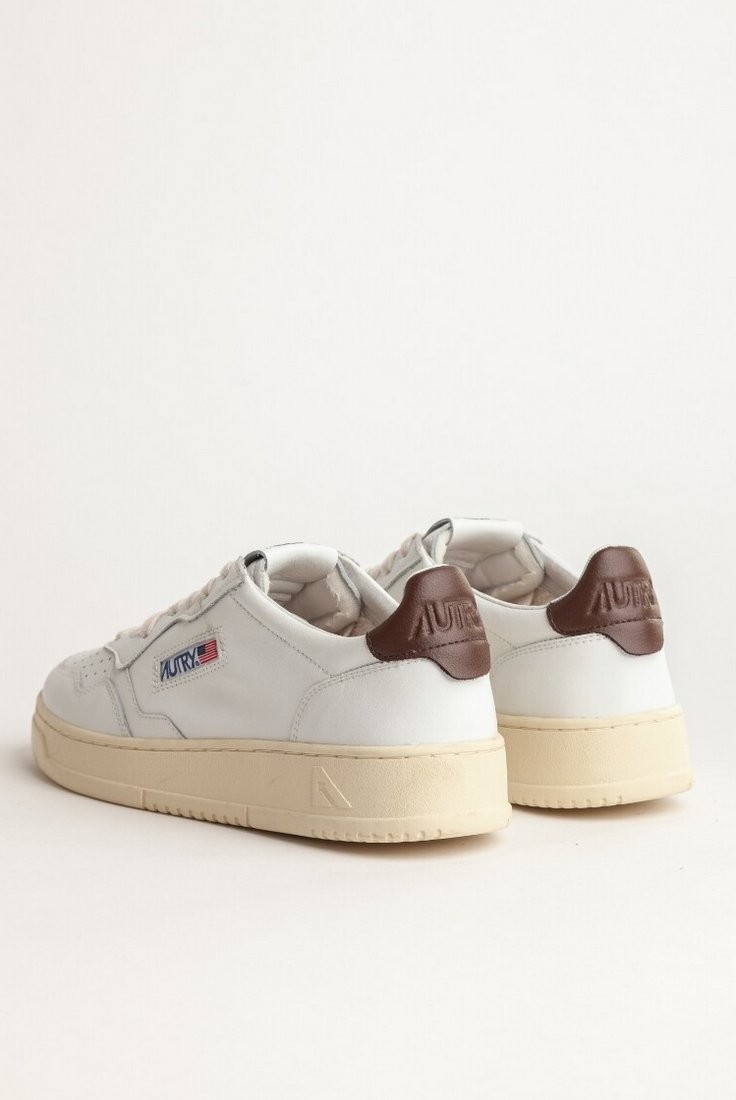 Basket Medalist Low Leather White / Brown Autry