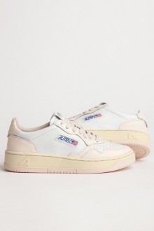 Medalist Low Leather White / Dew Autry