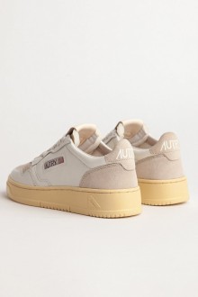 Basket Medalist Low Suede / Leather White / Sand Autry