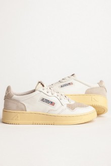 Basket Medalist Low Suede / Leather White / Sand Autry
