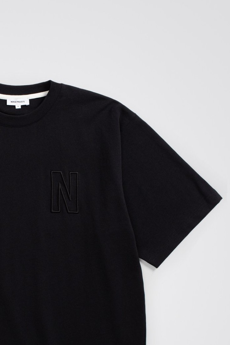 T-Shirt Simon Loose Organic Jersey N Logo Black Norse Projects