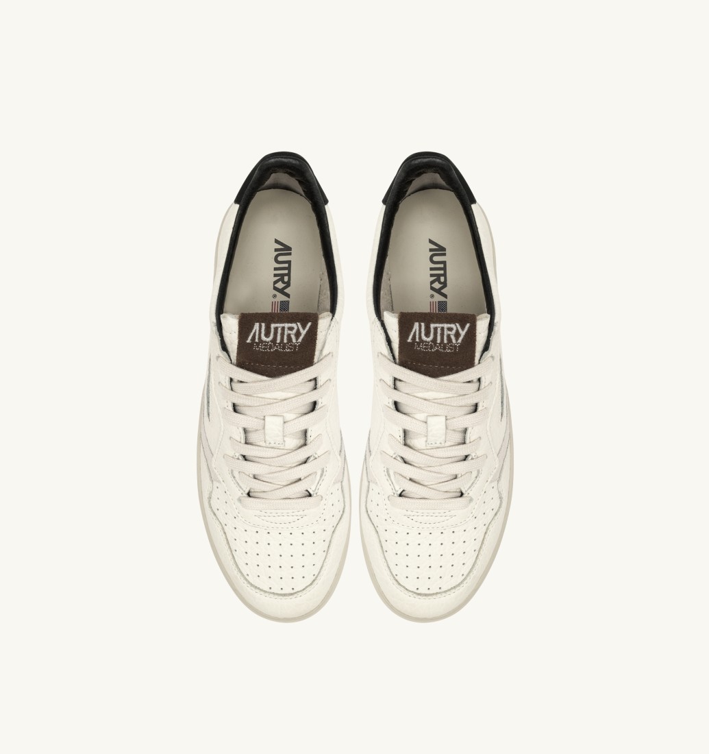 Medalist Low Leather Elephant / Suede Black / Pinecone Autry