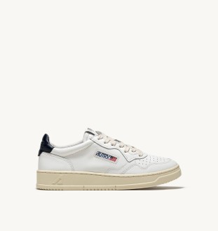 Medalist Low Leather Shoes White / Space Autry