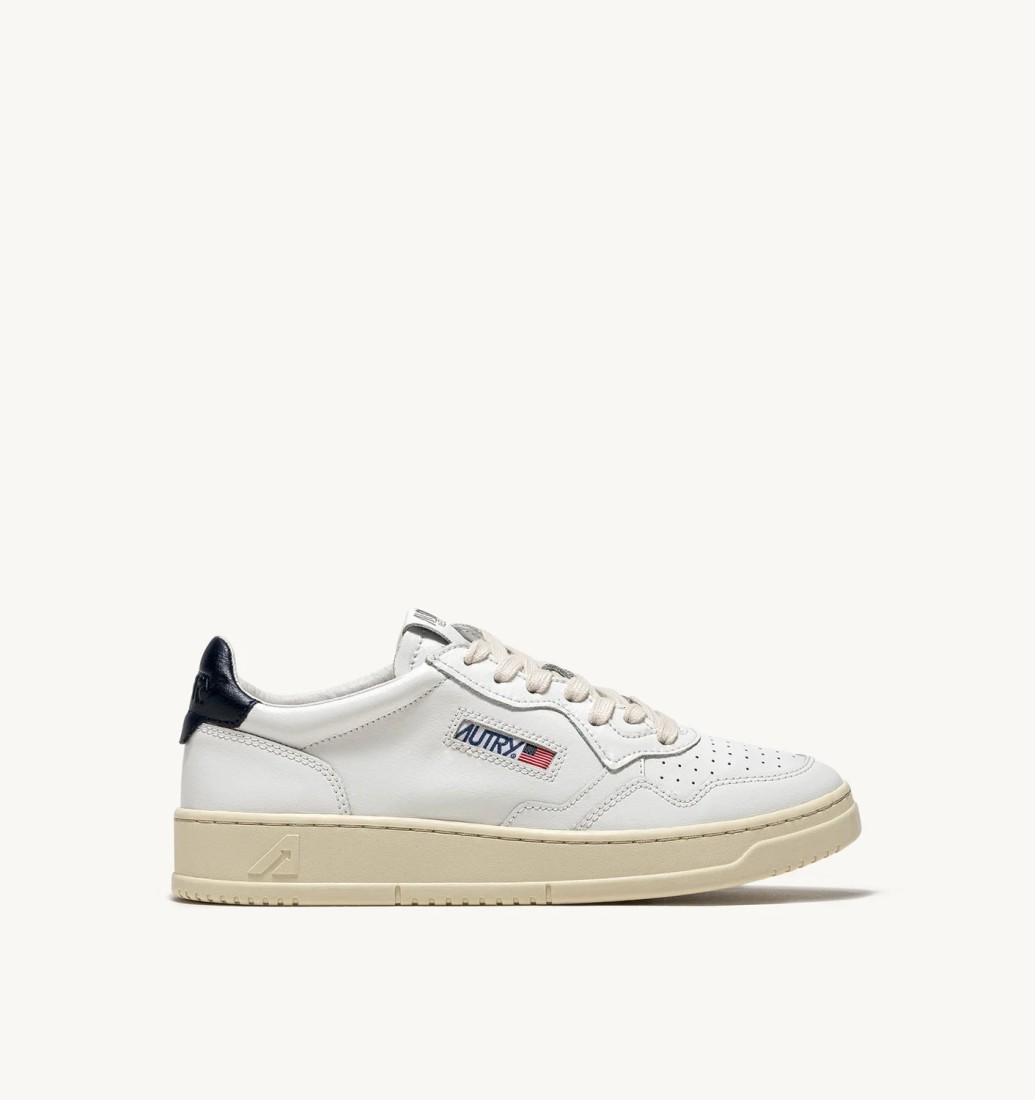 Medalist Low Leather Shoes White / Space Autry