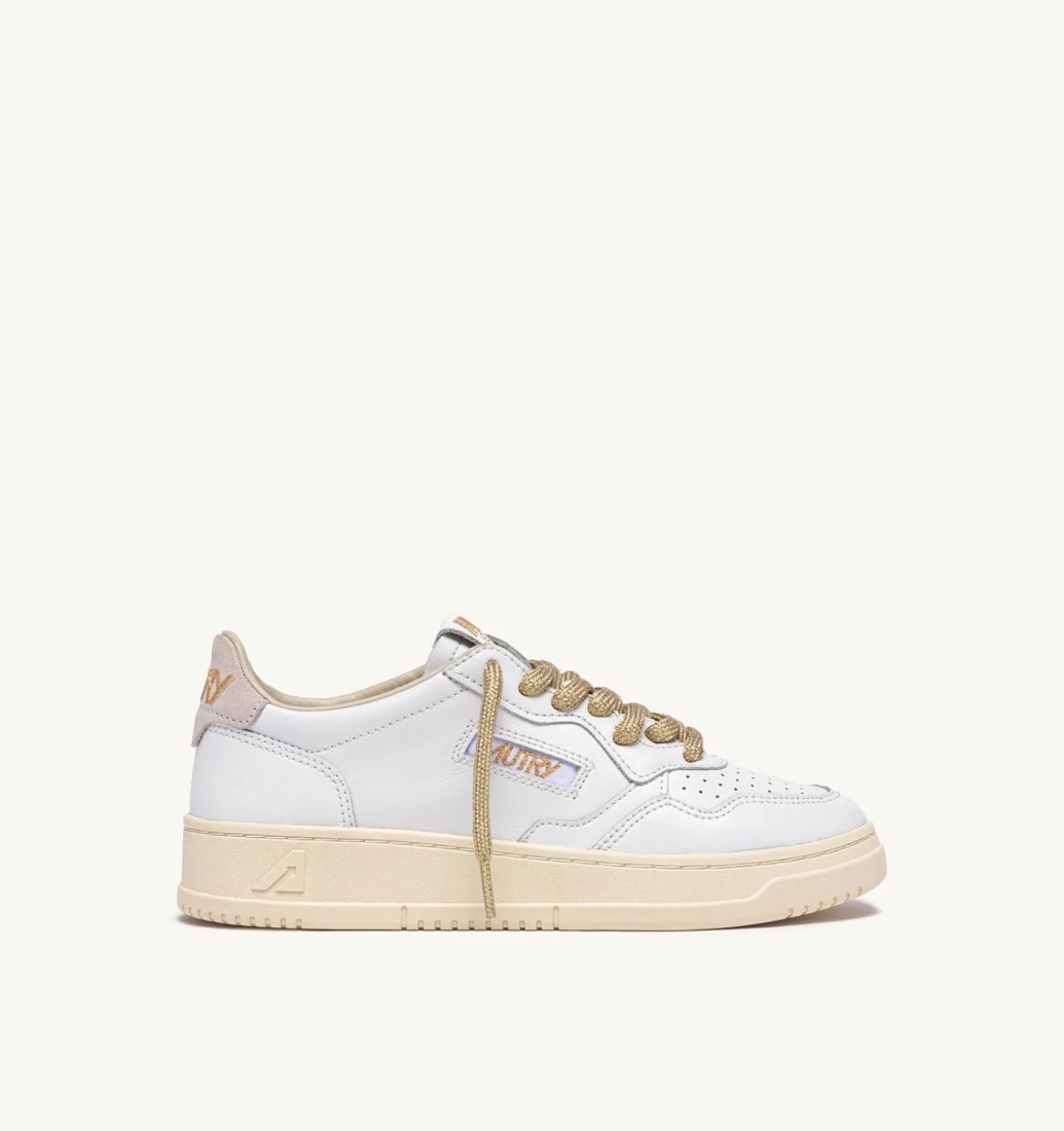 Medalist Low Leather Swoll White / White Autry