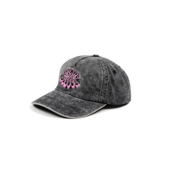 Caps Lips Bleach Black Bisous Skateboards