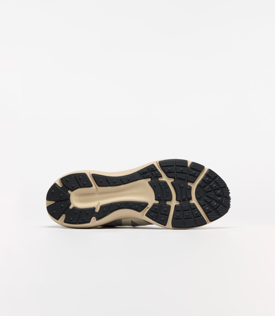 Condor 3 Advanced Engineered Mesh Silver Cash Almond Veja