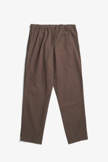 Ezra Regular Mineral Dyed Fine Twill Trousers Espresso Norse Projects