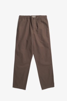 Ezra Regular Mineral Dyed Fine Twill Trousers Espresso Norse Projects