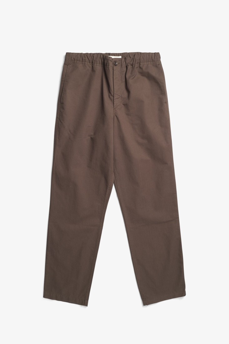 Ezra Regular Mineral Dyed Fine Twill Trousers Espresso Norse Projects
