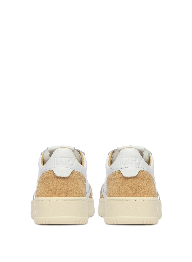 Basket Medalist Low Soft Leather / Stars White / Ecru Autry