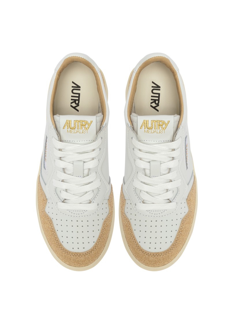 Basket Medalist Low Soft Leather / Stars White / Ecru Autry