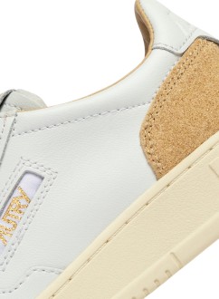 Basket Medalist Low Soft Leather / Stars White / Ecru Autry