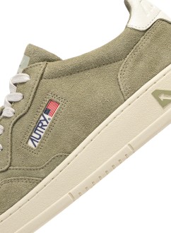 Basket Medalist Low Finish / Suede Gray Green / White Autry