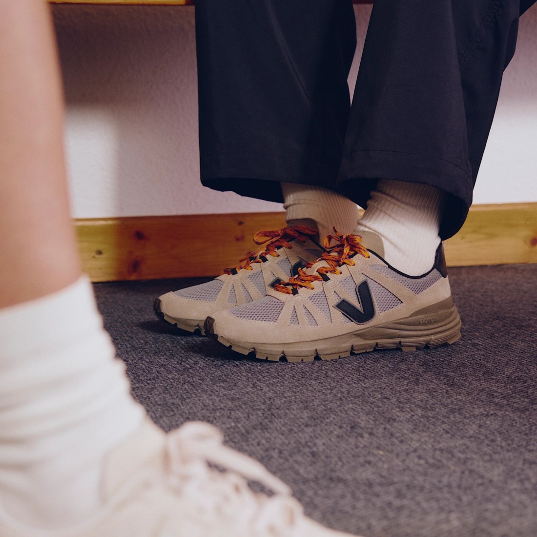 Salar Alveomesh Ardoise Taupe Black Veja