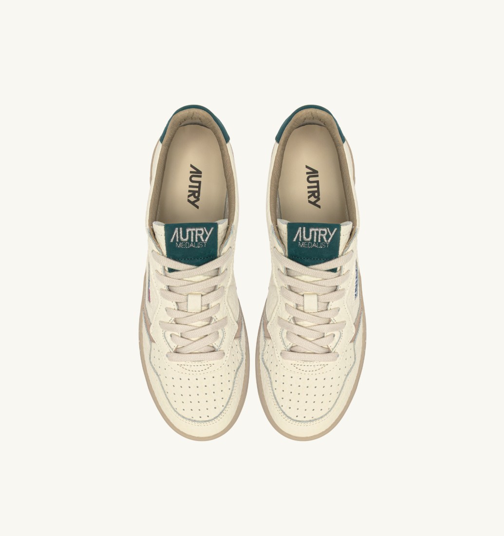 Medalist Low Leather Elephant / Suede Dark Sea / Feather Gray Autry