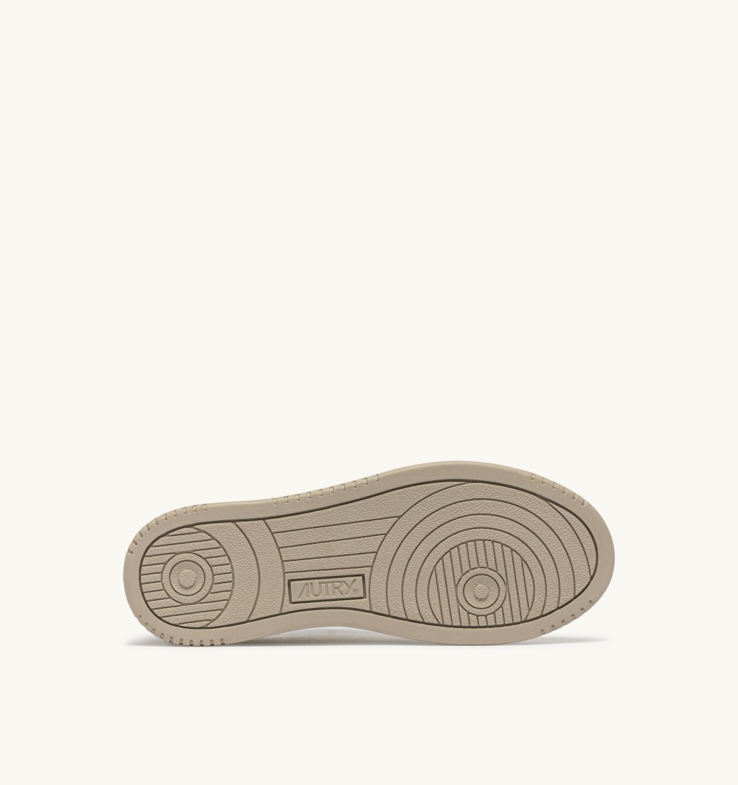Medalist Low Leather Elephant / Suede Sand / Sand Autry