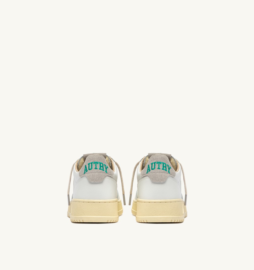 Basket Medalist Low Leather / Suede Logo White / Nuvole Autry