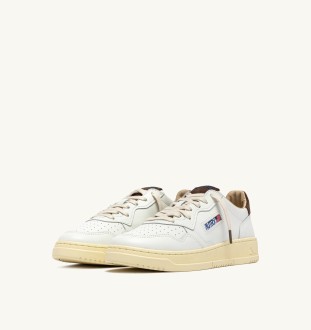Basket Medalist Low Leather / Suede Logo White / Chocolate Chip Autry