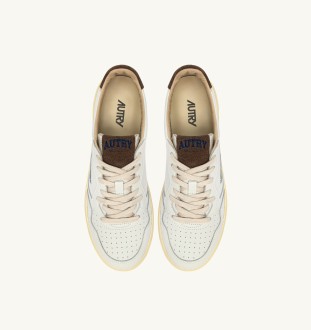 Basket Medalist Low Leather / Suede Logo White / Chocolate Chip Autry