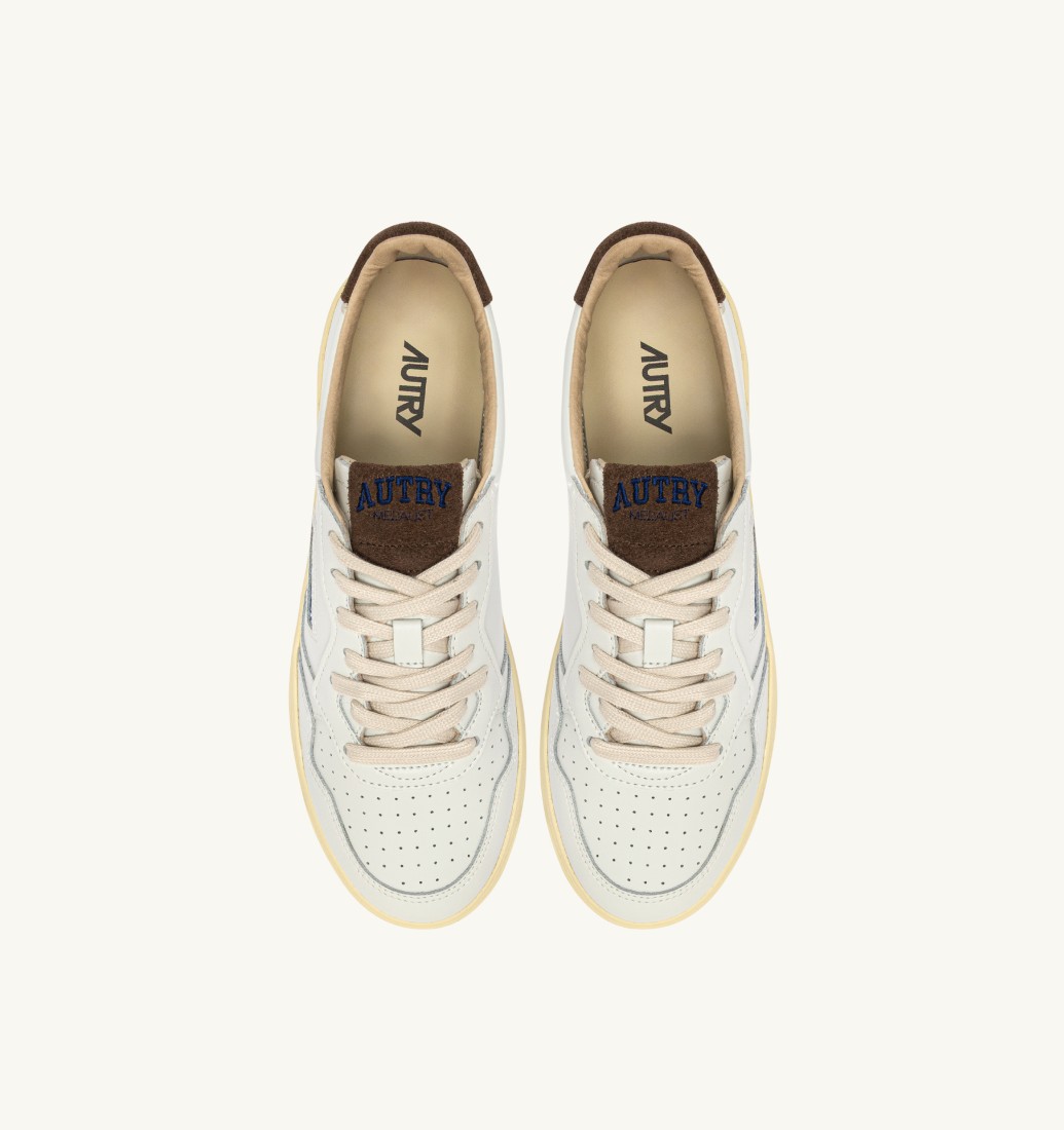 Basket Medalist Low Leather / Suede Logo White / Chocolate Chip Autry