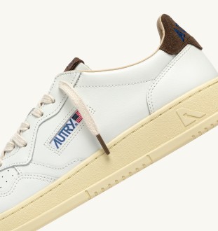 Basket Medalist Low Leather / Suede Logo White / Chocolate Chip Autry