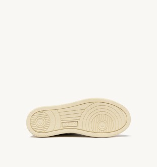Medalist Low Leather / Suede  White / Gold Autry