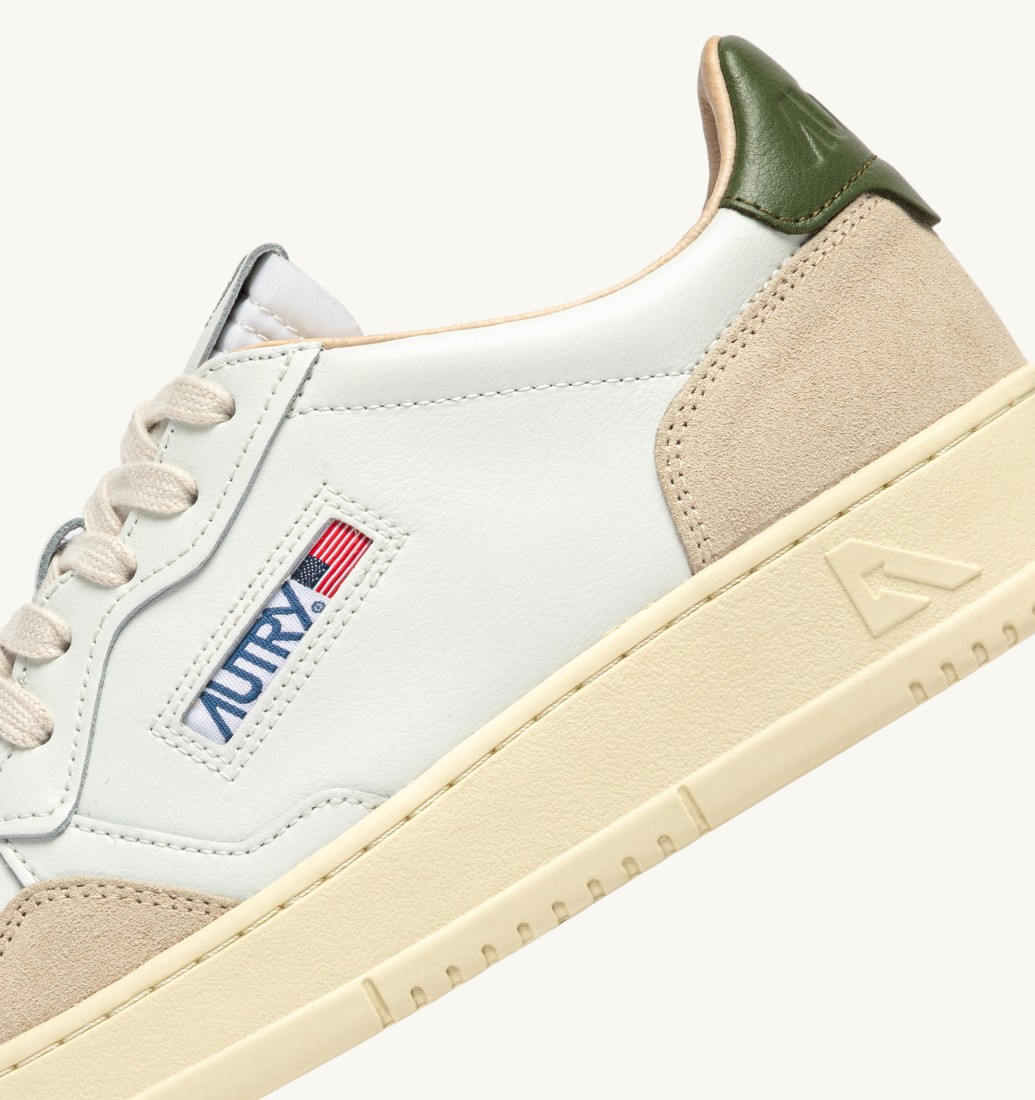 Basket Medalist Low Leather / Suede White / Bronze Green Autry