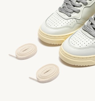 Basket Medalist Low Leather / Swoll White / Silver Autry