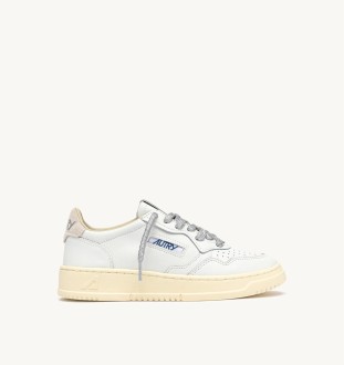 Basket Medalist Low Leather / Swoll White / Silver Autry